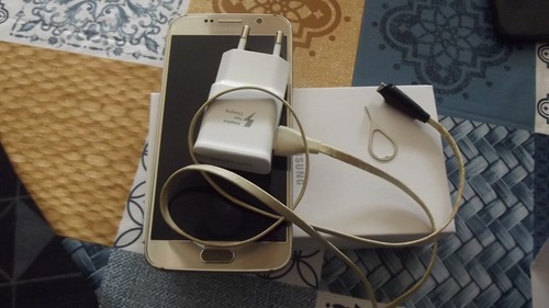 Samsung galaxy gold 32 - samsung,